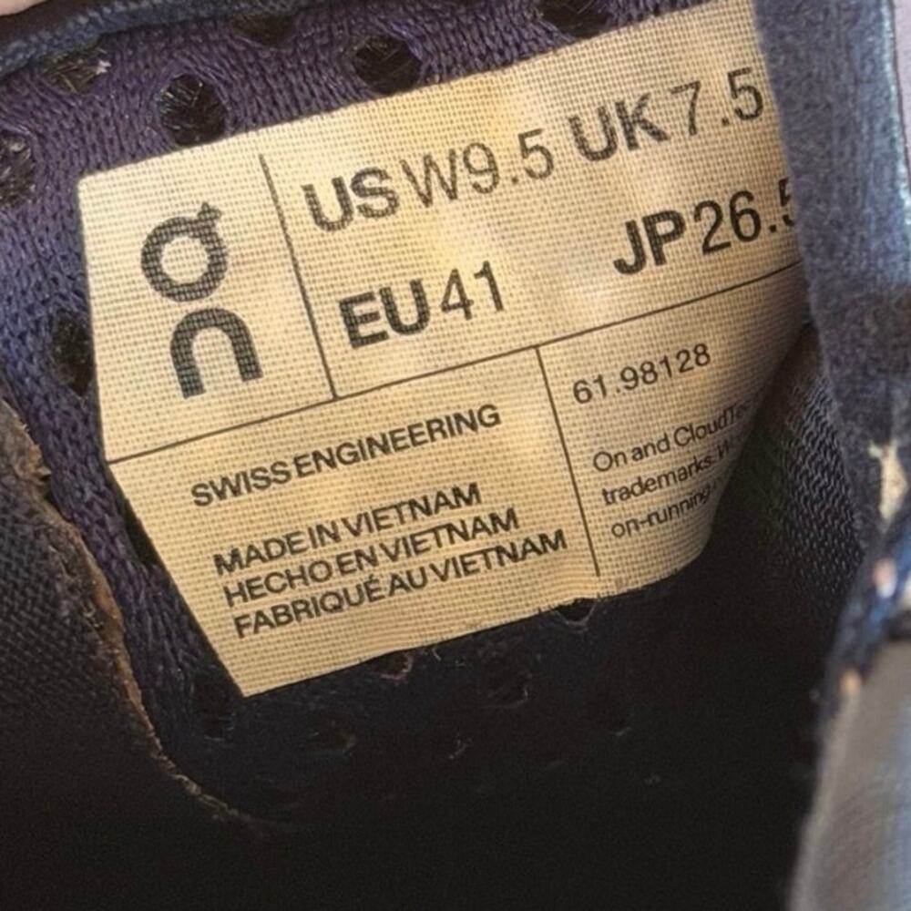 On Cloudmonster Running Shoes Pearl Arctic Purple Womens Sz 9.5 Sneakers Active - Picture 4 of 7